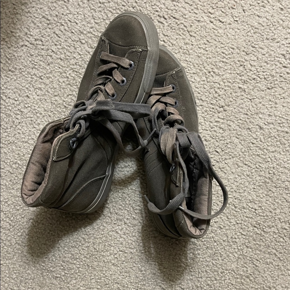 Men's High-Top Sneakers in Gray